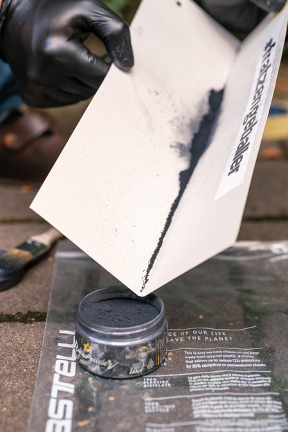 Molten Speed Wax Pinsel für Race Powder